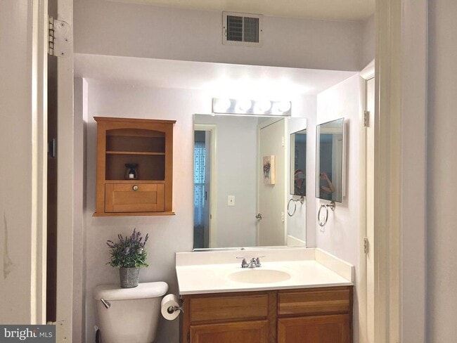 Building Photo - 50 Sandstone Ct