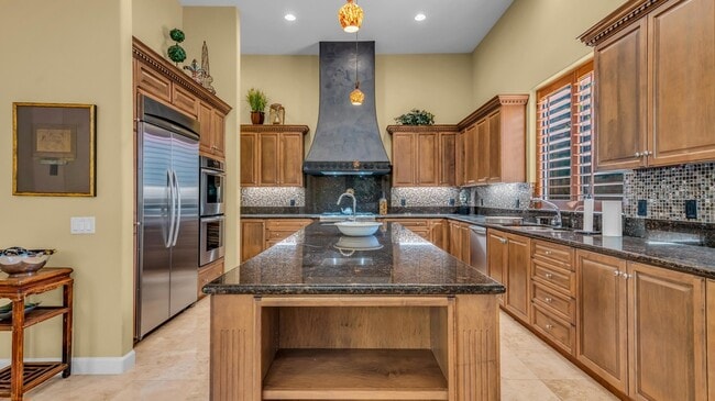 Building Photo - 46710 Bradshaw Trail