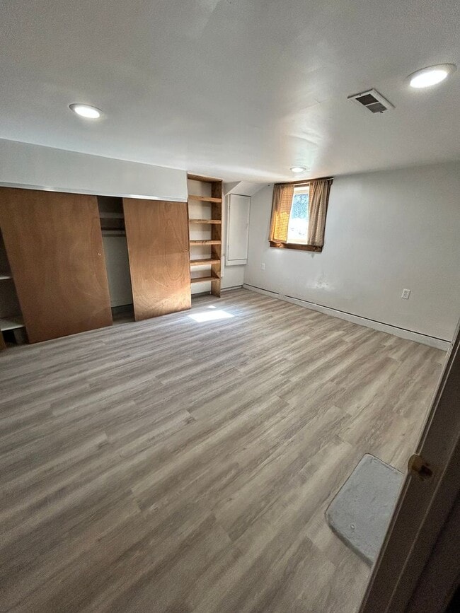 Building Photo - 1407 X Ave