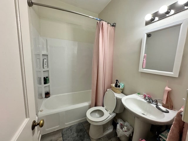 Building Photo - 118 S Dubuque St