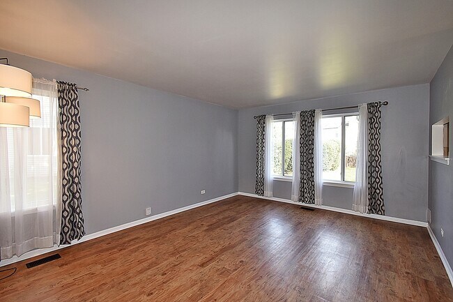 Building Photo - 2640 Caliendo Cir
