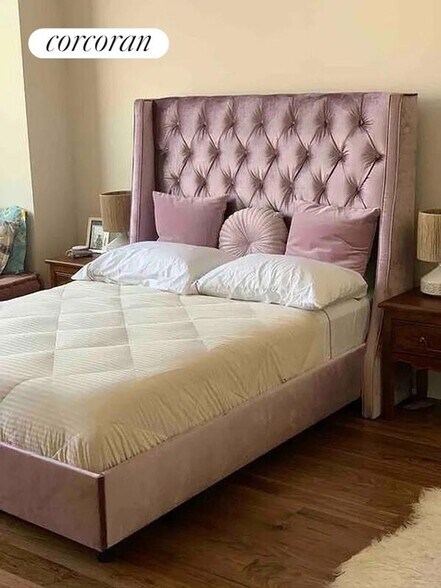 Building Photo - 350 E 82nd St