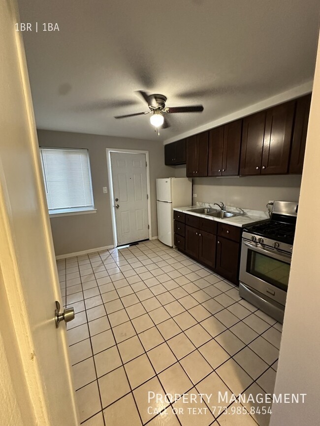 Building Photo - 2800 Burr Oak Ave