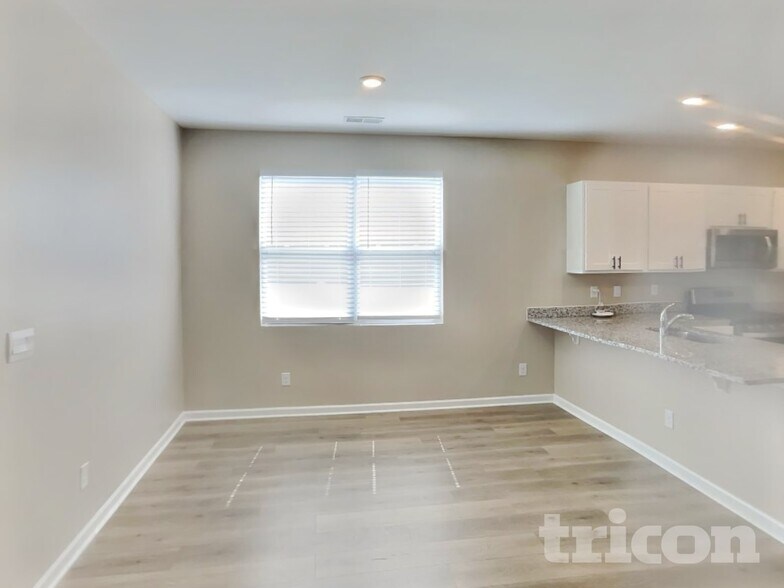 Building Photo - 1507 Ashgrove Pl