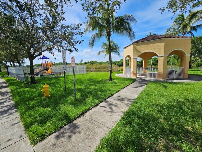 Building Photo - 4321 SW 160th Ave