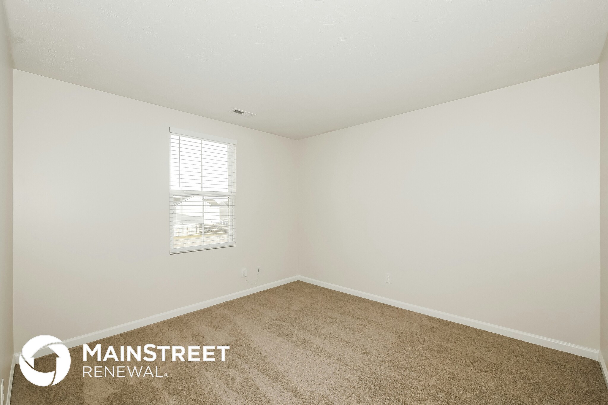 Building Photo - 13875 N Mardenis Dr W