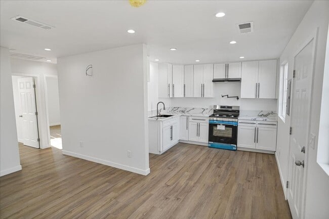 Building Photo - Newly Built 2-Bedroom Home in Private Cul-de-Sac – Available Now