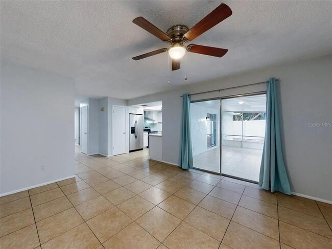 Building Photo - 1836 Plumtree Dr