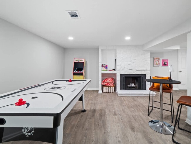 Building Photo - 8040 Strongsville Blvd