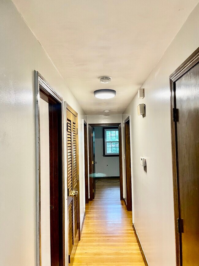 Building Photo - 30 Flynn Rd