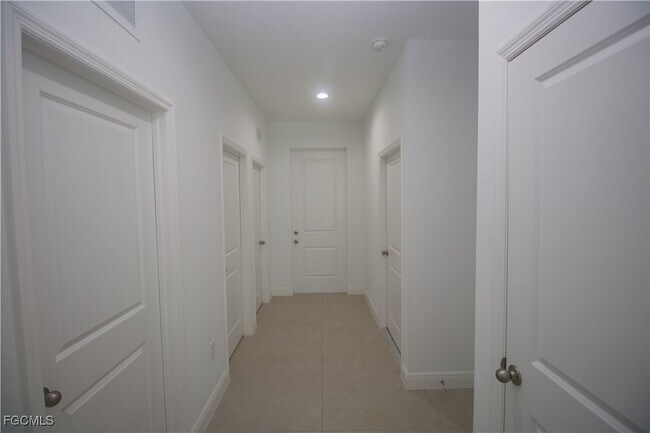 Building Photo - 508 Hurd Ave