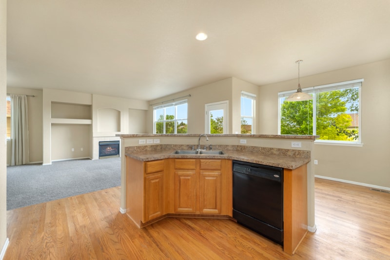 Building Photo - 7 Triangle Dr