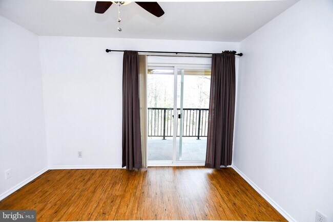 Building Photo - 3303 Wyndham Cir
