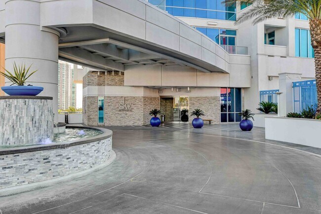 Building Photo - Sky Las Vegas - 2809