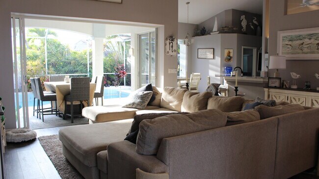 Building Photo - 132 Cambridge Ct