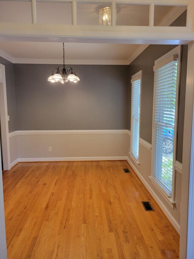 Building Photo - Awesome 4br/2.5ba in exc Cary Location! Available Now!
