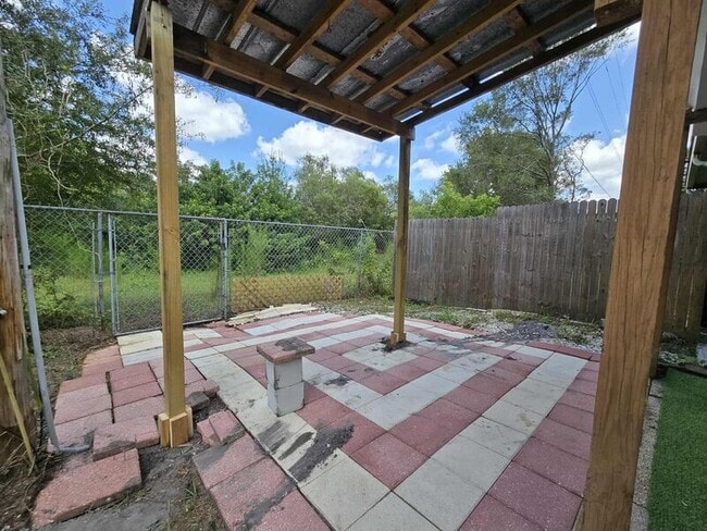 Building Photo - 2830 8 Iron Dr