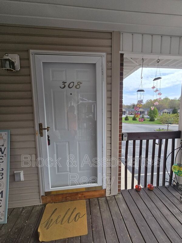 Building Photo - 308 Westbrook Ct