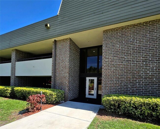 Building Photo - 36750 US-19