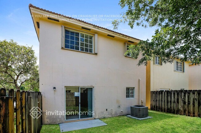 Building Photo - 14365 SW 134th Pl