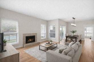 Building Photo - 6602 Harbor Town Dr