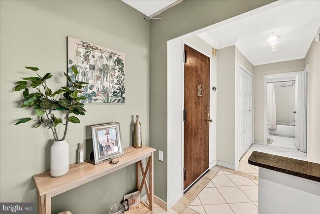 Building Photo - 5225 Pooks Hill Rd