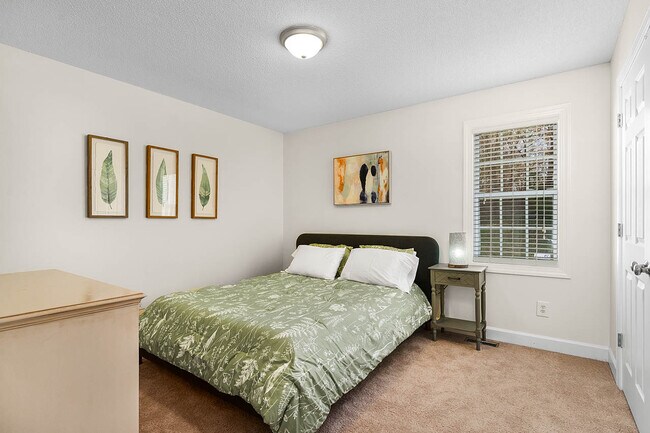 Building Photo - 909 Danley Ln