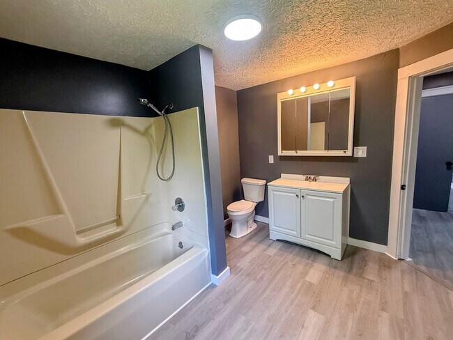 Building Photo - Three bedroom one bathroom single-family home for rent