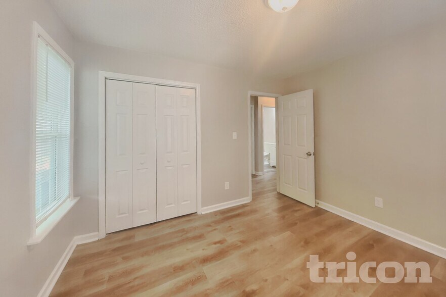 Building Photo - 1322 Sasswood Ln