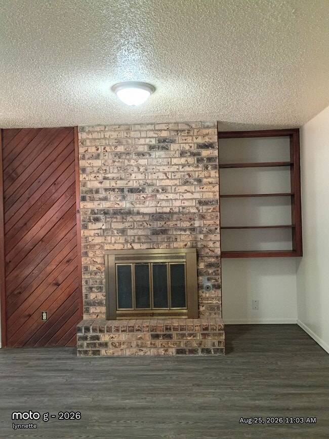 Building Photo - 515 Peppertree Ln