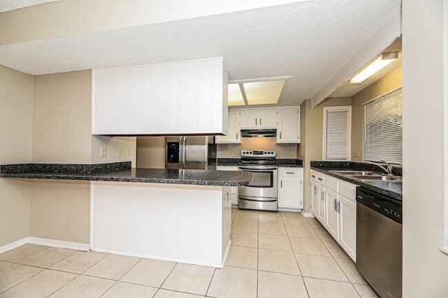 Building Photo - 11310 Rustic Wheel Ct