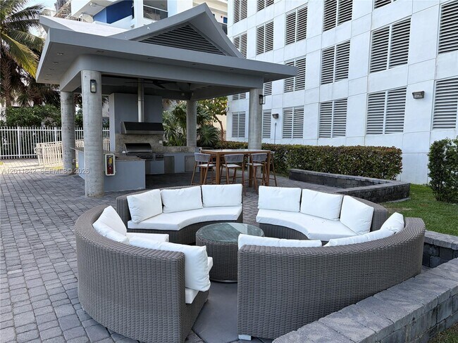 Building Photo - 6301 Collins Ave