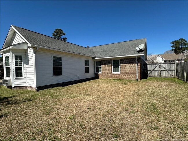 Building Photo - 6413 Brookshire St