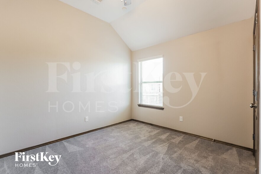 Building Photo - 3500 Grizzly Ridge Ct