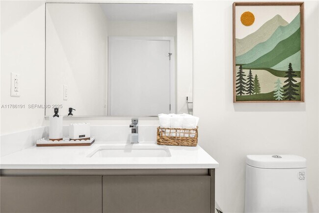 Building Photo - 3701 N Dixie Hwy