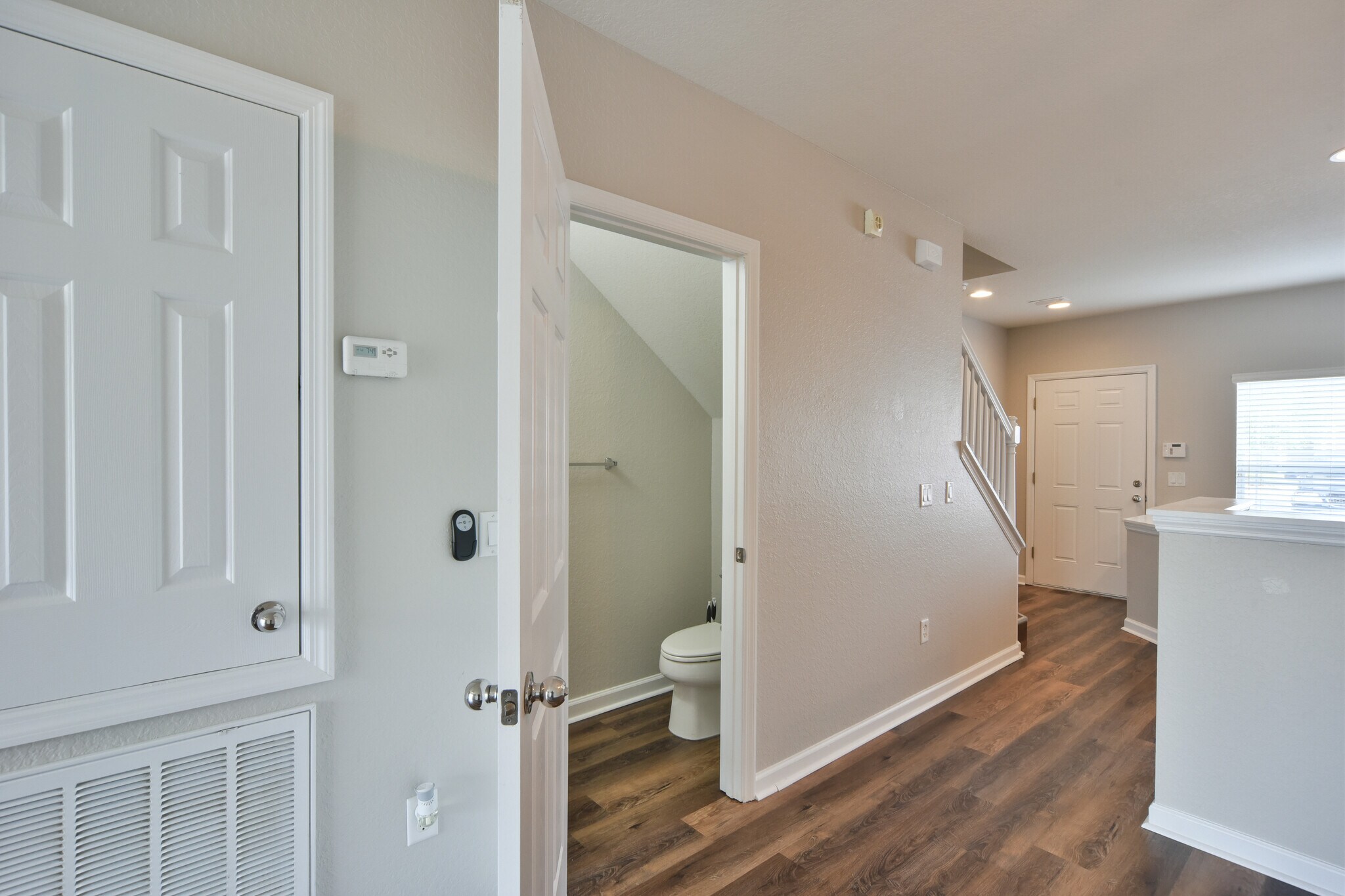 Building Photo - 4490 SW 49th Ave