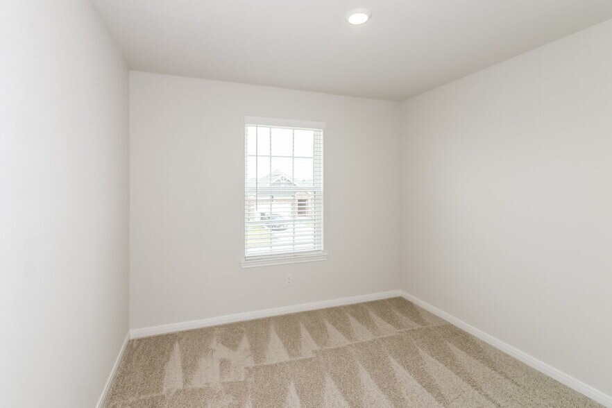 Building Photo - 457 Sunny Highlands Dr