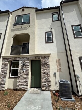 Building Photo - 2131 Cumberland Ln