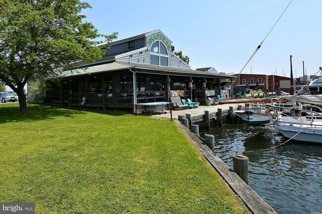 Building Photo - 2505 Boeing Way