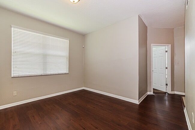 Building Photo - 3813 Pyrite Dr