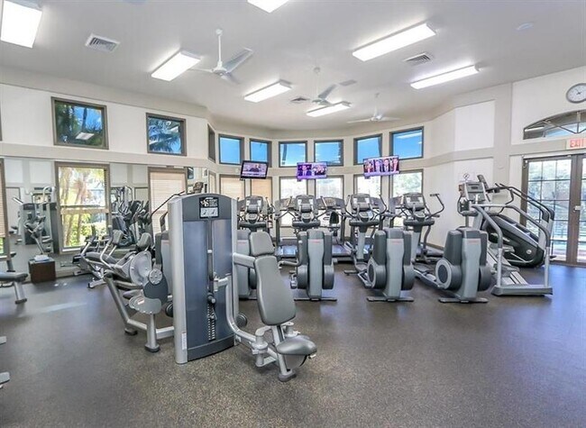 Building Photo - 886 Spinnaker Dr