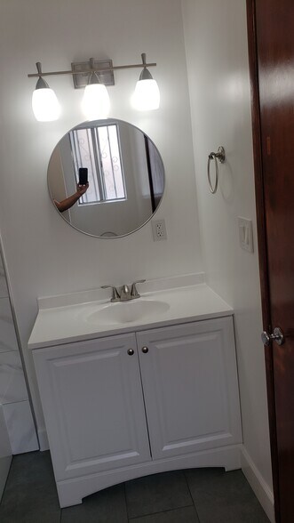 Building Photo - 5274 1/2 Via San Delarro St