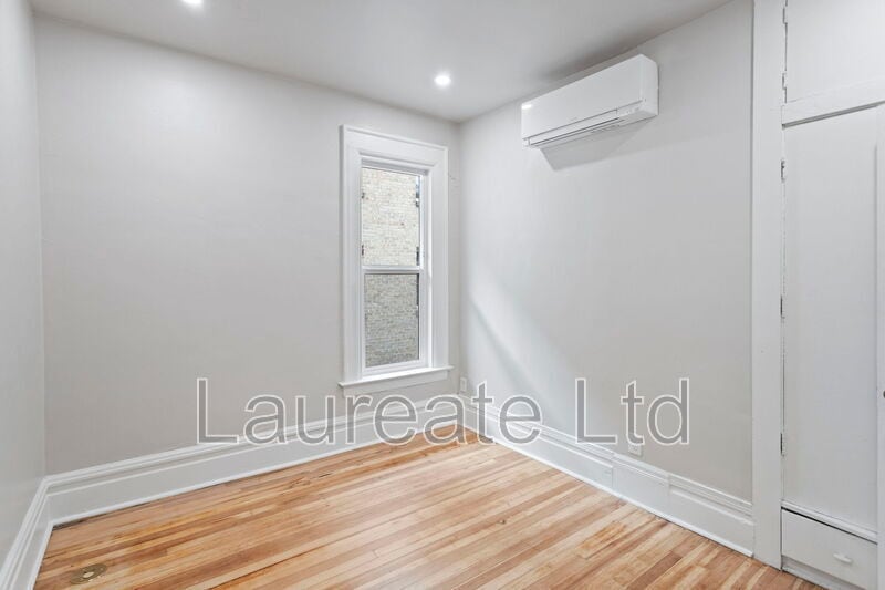 Building Photo - 1058 Pearl St