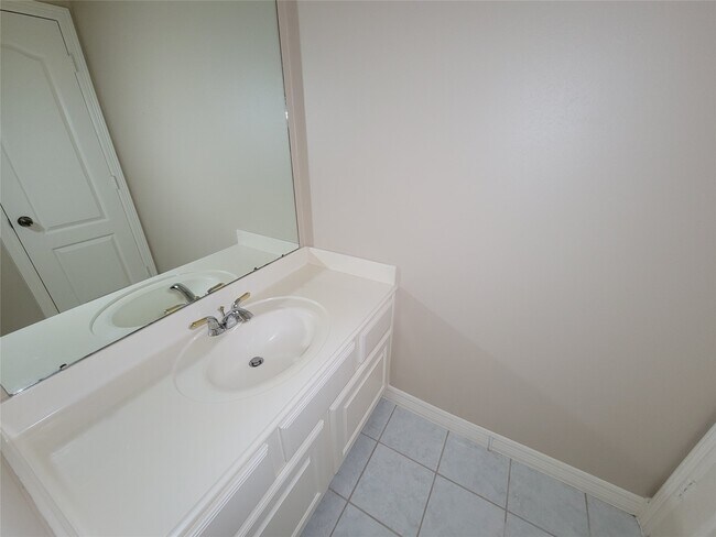 Building Photo - 914 Ivory Ridge Ln