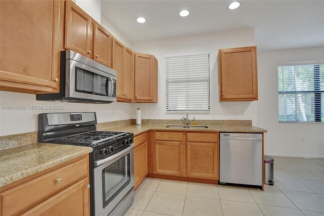 Building Photo - 12471 NW 32nd Manor