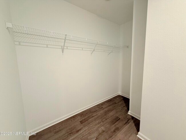 Building Photo - 2308 Shady Breeze Ln