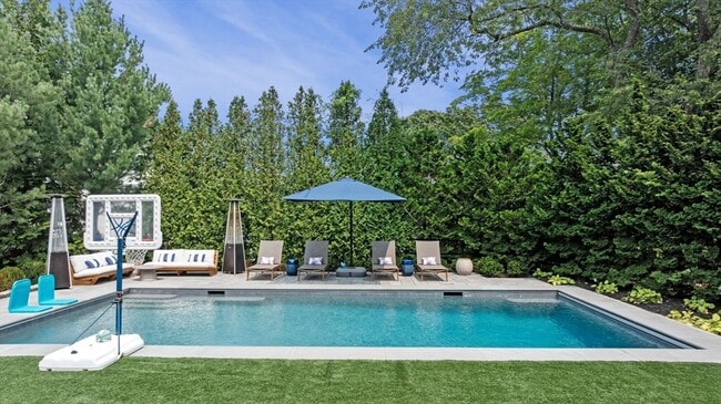 Building Photo - 59 Harbor Ave