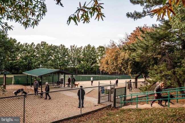 Building Photo - 4224 32nd St S