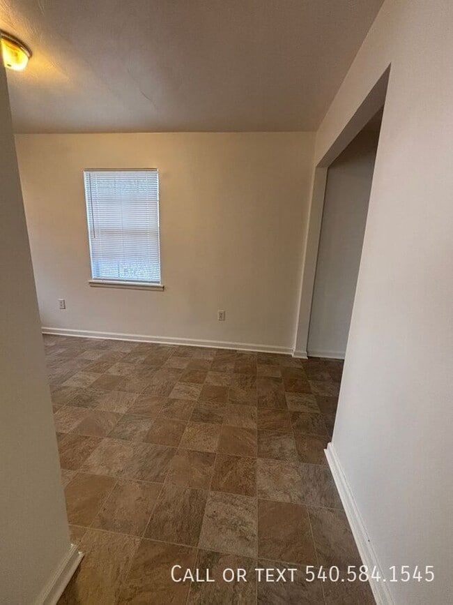 Building Photo - 2828 Idlewild Blvd NE