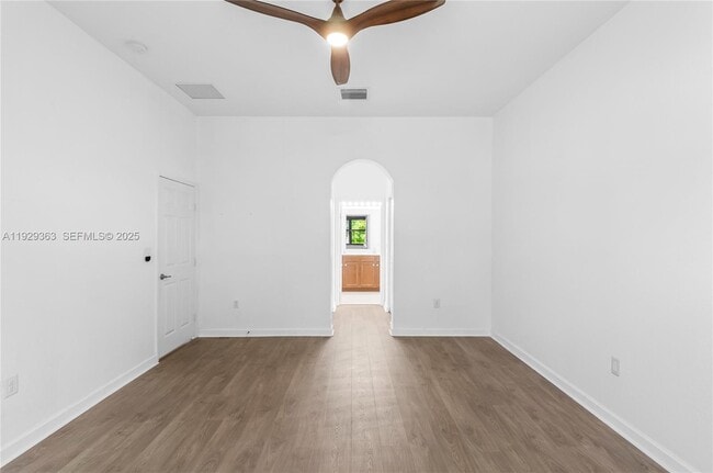 Building Photo - 3560 W 88th St